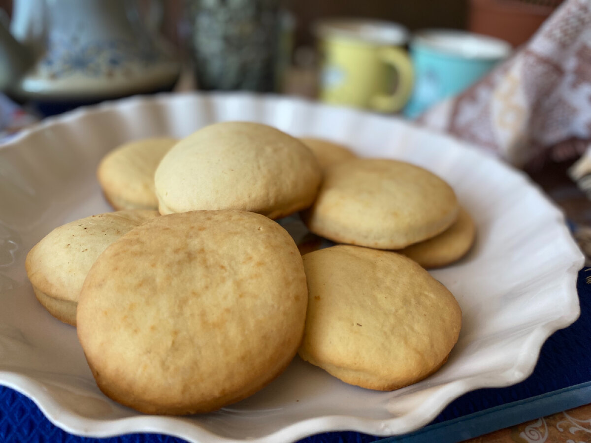 Молочные коржики в духовке