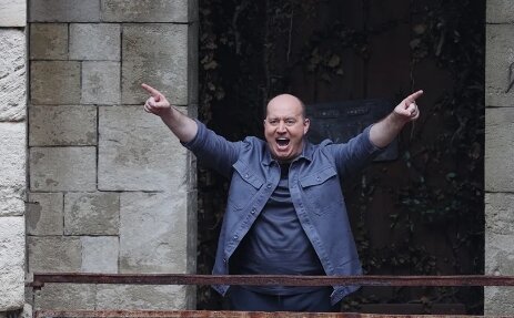 Новый ведущий