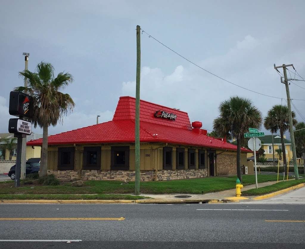 Самая дорогая пиццерия в Дейтоне. Источник фото: https://www.businessyab.com/explore/united_states/florida/volusia_county/daytona_beach/south_peninsula_historic_district/south_atlantic_avenue/500/pizza-hut-386-255-7234.html