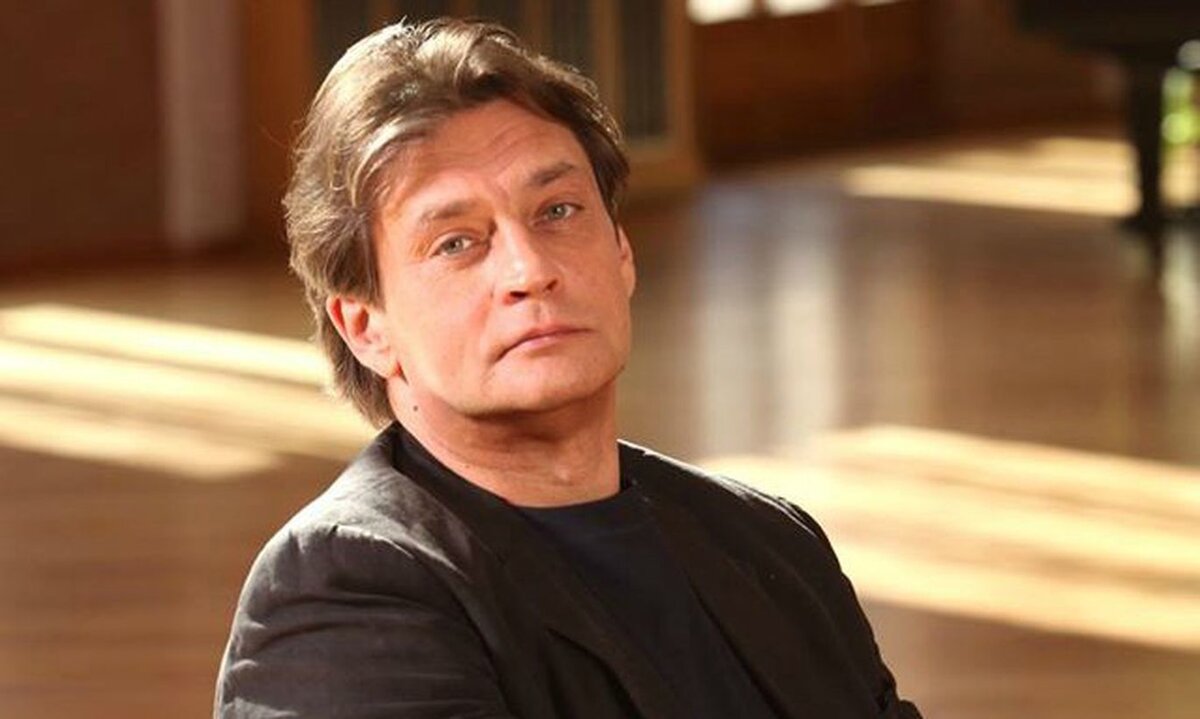 Александр домогаров биография личная жизнь последние новости Предали дружбу: актеры, которые получали чужие роли, а потом поссорились с друзь