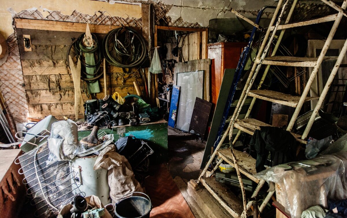 объявление в подъезде о сборе денег. бедные американские деревни. собственники многоквартирного дома. аварийное жилье расселение тамбовской области. объявление о задолженности.