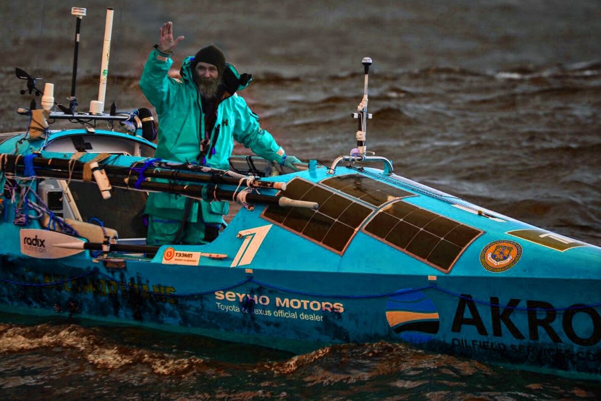 Фёдор конюхов на его лодке