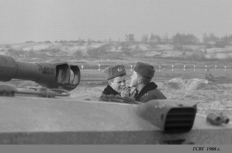 Суровый полигонный быт...