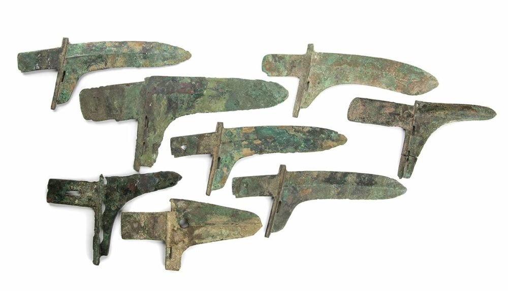 Наконечники чеканов "гэ".