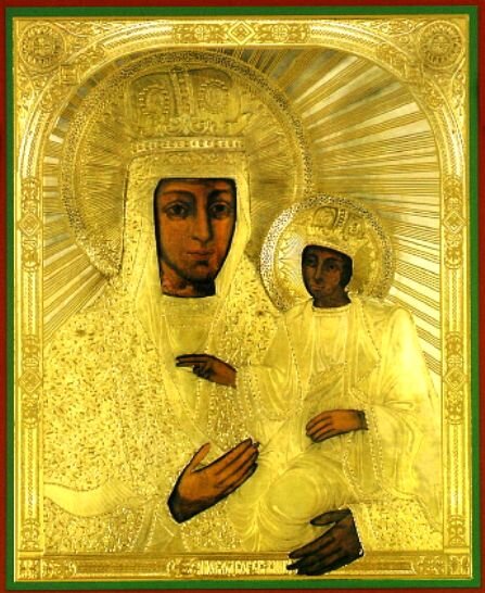 В храме мучеников Адриана и Наталии также есть список Новодворской иконы. Источник: https://adrian-i-natalia.ru/index.php/o-khrame/svyatyni-khrama/58-icon-novodvorskaya