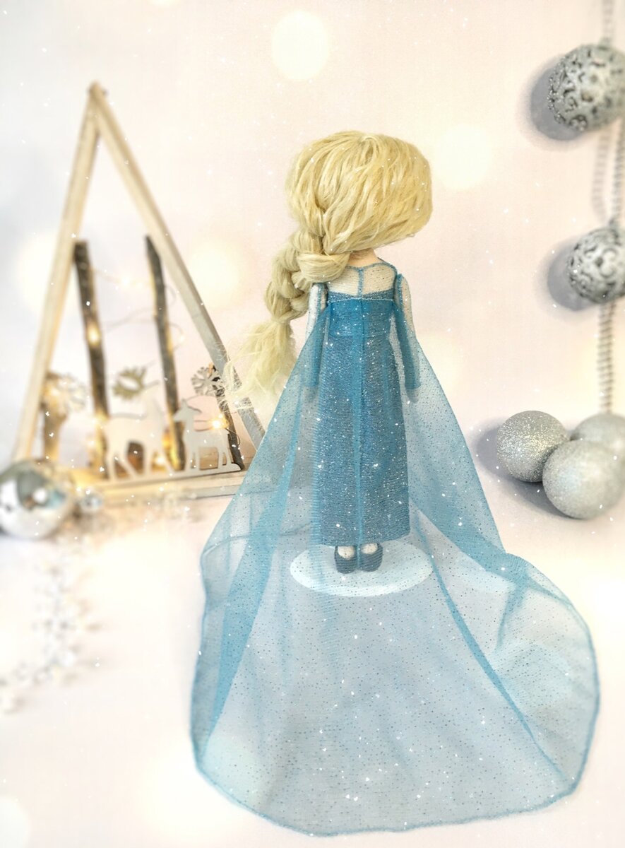 Листайте фото