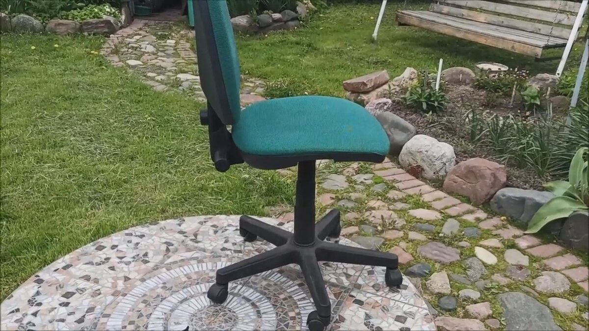 Не качается офисное кресло