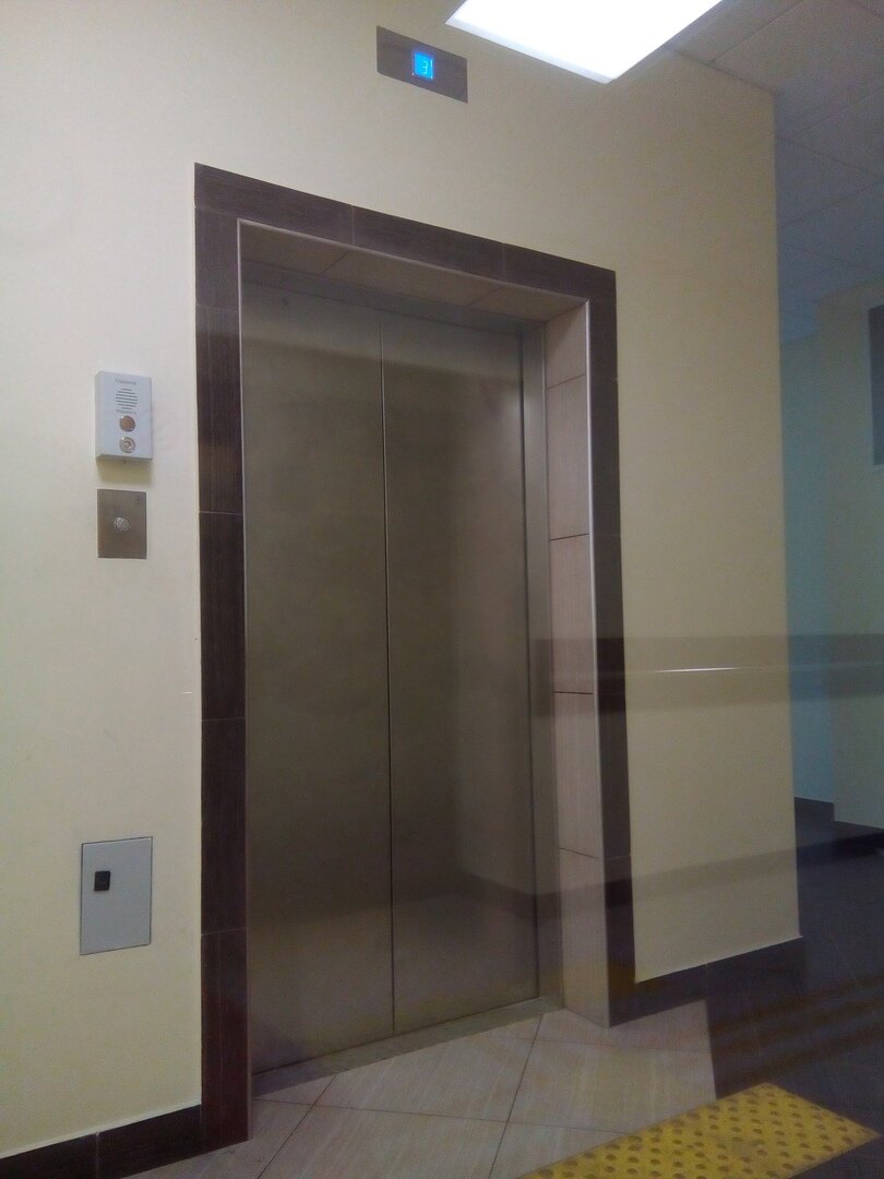 2. San Ant: Жизнь подобно лифту. Смело ставьте цели в жизни и достигайте их. Заходите в лифт и жмите кнопку! Фото из личного архива.