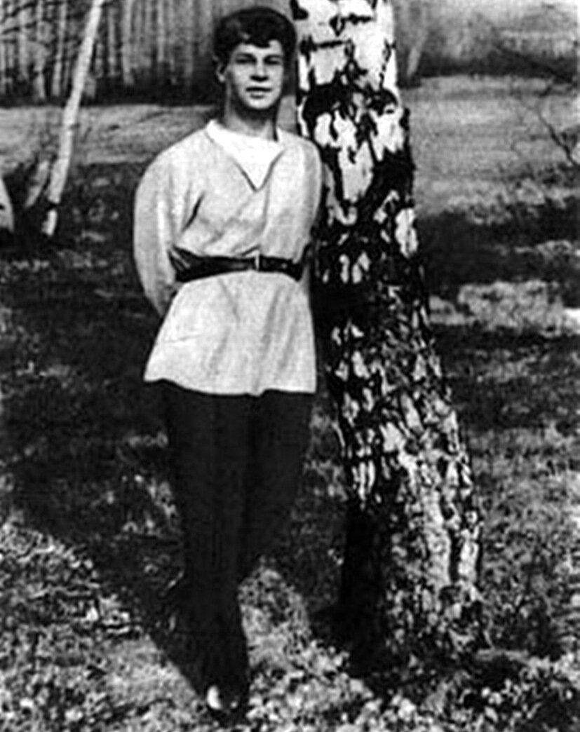 Молодой Есенин