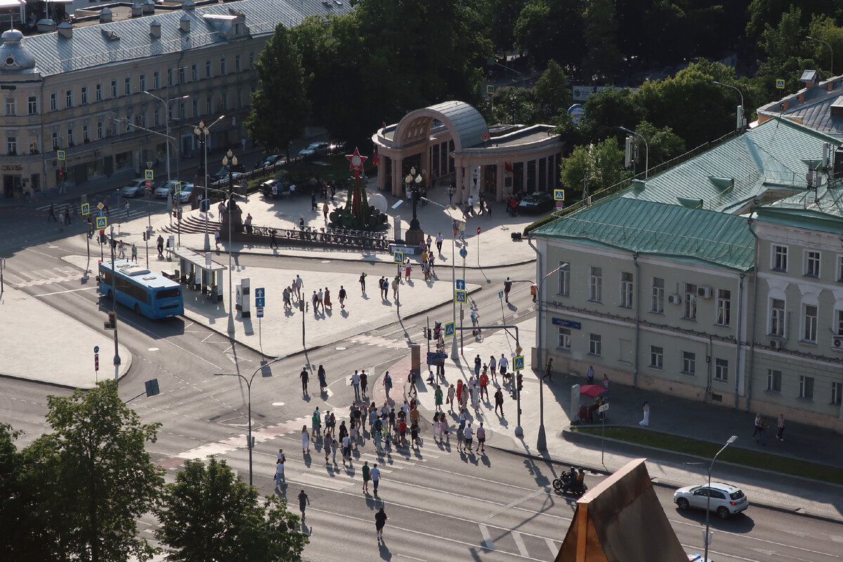 Виды на Москву и ее центр с высоты 40 метров: Кремль, высотки, Арбат,  Москва Сити и Красный октябрь | Фотокладовка | Дзен