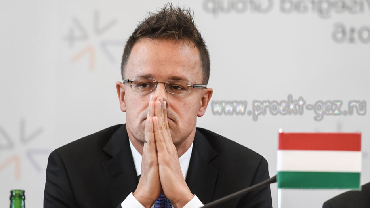 Министр иностранных дел и внешней торговли Венгрии Петер Сийярто