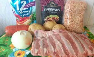 Сначала приготовьте все необходимые продукты