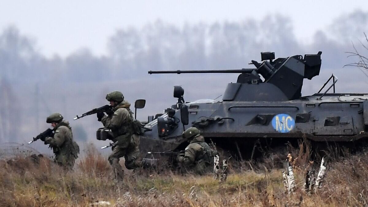    Военнослужащие на миротворческих учениях стран ОДКБ "Нерушимое братство - 2021" на полигоне Казанского высшего танкового командного Краснознаменного училища в Татарстане© РИА Новости / Максим Богодвид