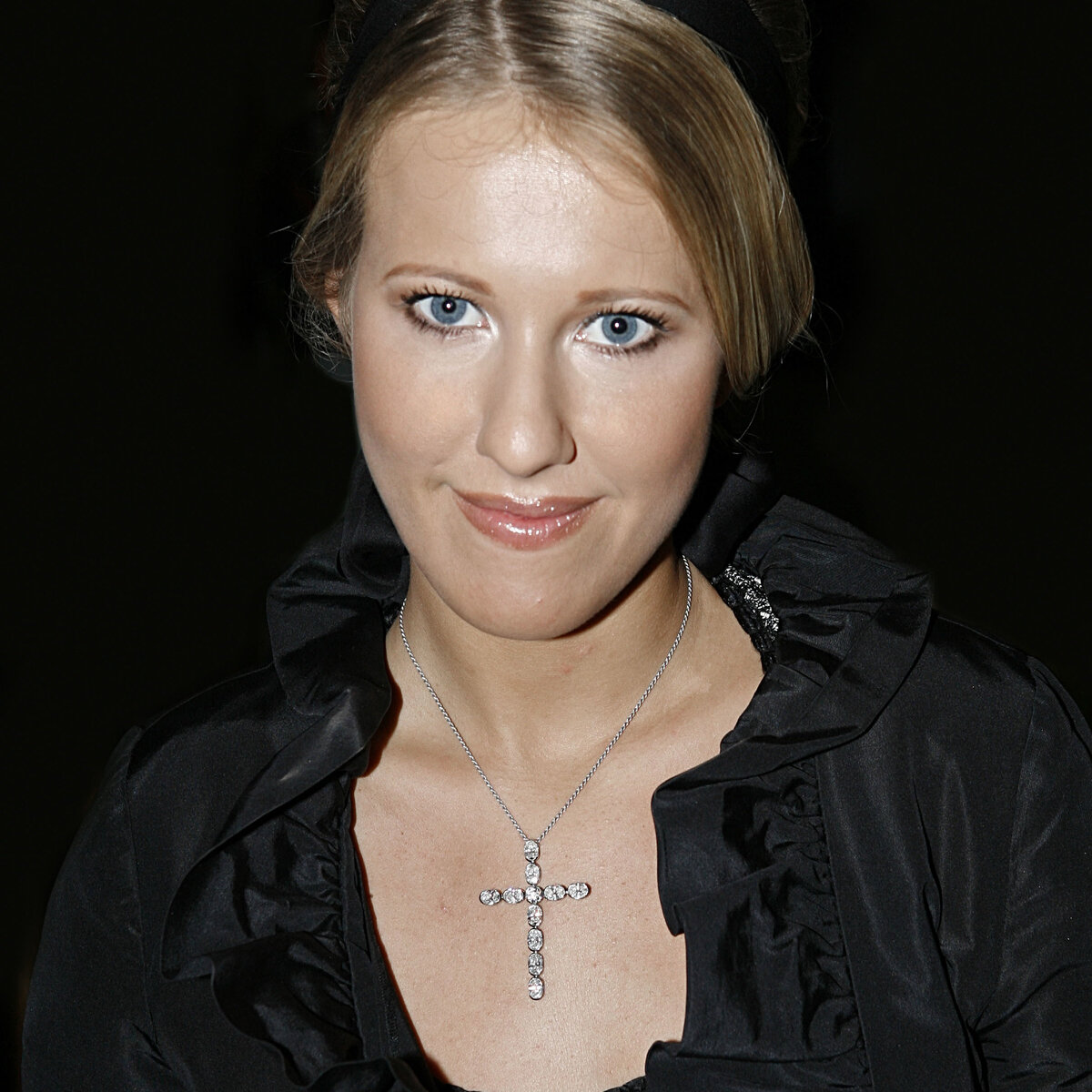     Ксения Собчак приехала в офис «Ростеха» разбираться с конфликтом. Ее сотрудник обвиняется в вымогательстве