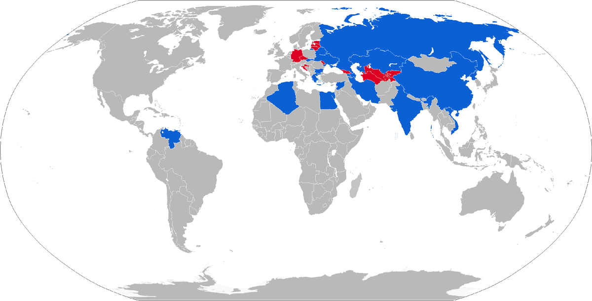 In blu, i Paesi che hanno in dotazione gli S-300. In rosso, quelli che li hanno dismessi.