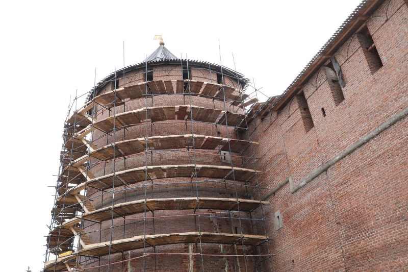 "Ремонтные работы выполняет подрядная организация ООО «Адепт Строй»"