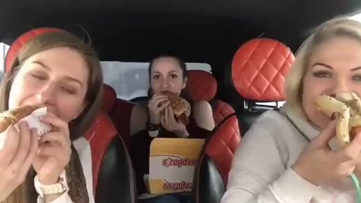 Мало нормальных девчат. Мало нормальных девчат