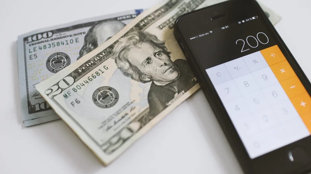 Центробанк неоднозначно относится к системе ввода комиссии. Фото: Pxfuel.com 