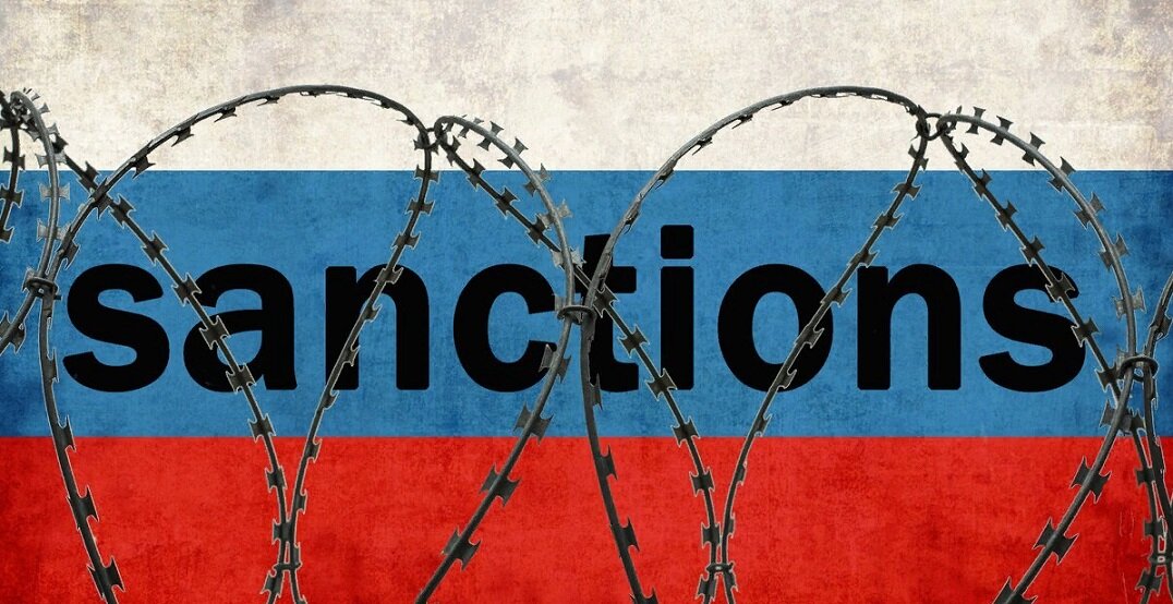 Такие, казалось бы, безобидные игрушки в медиа-войне используют для достижения реальных целей: от введения против обвиняемых стран санкций до прямых актов агрессии, как это было в Ливии и Ираке.