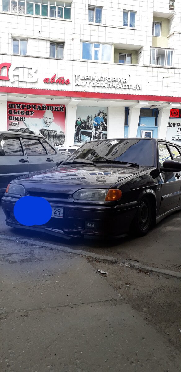  Хоть и частенько бываю в автомагазинах, но стараюсь реже покупать запчасти .