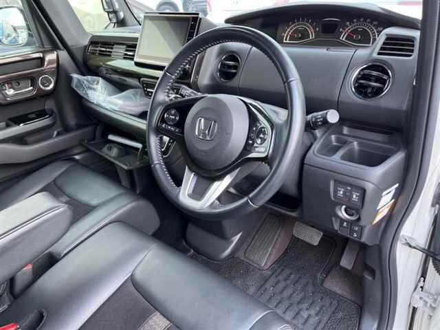 HONDA N BOX CUSTOM в комплектации G*L TURBO HONDA SENSING, 2019 г.