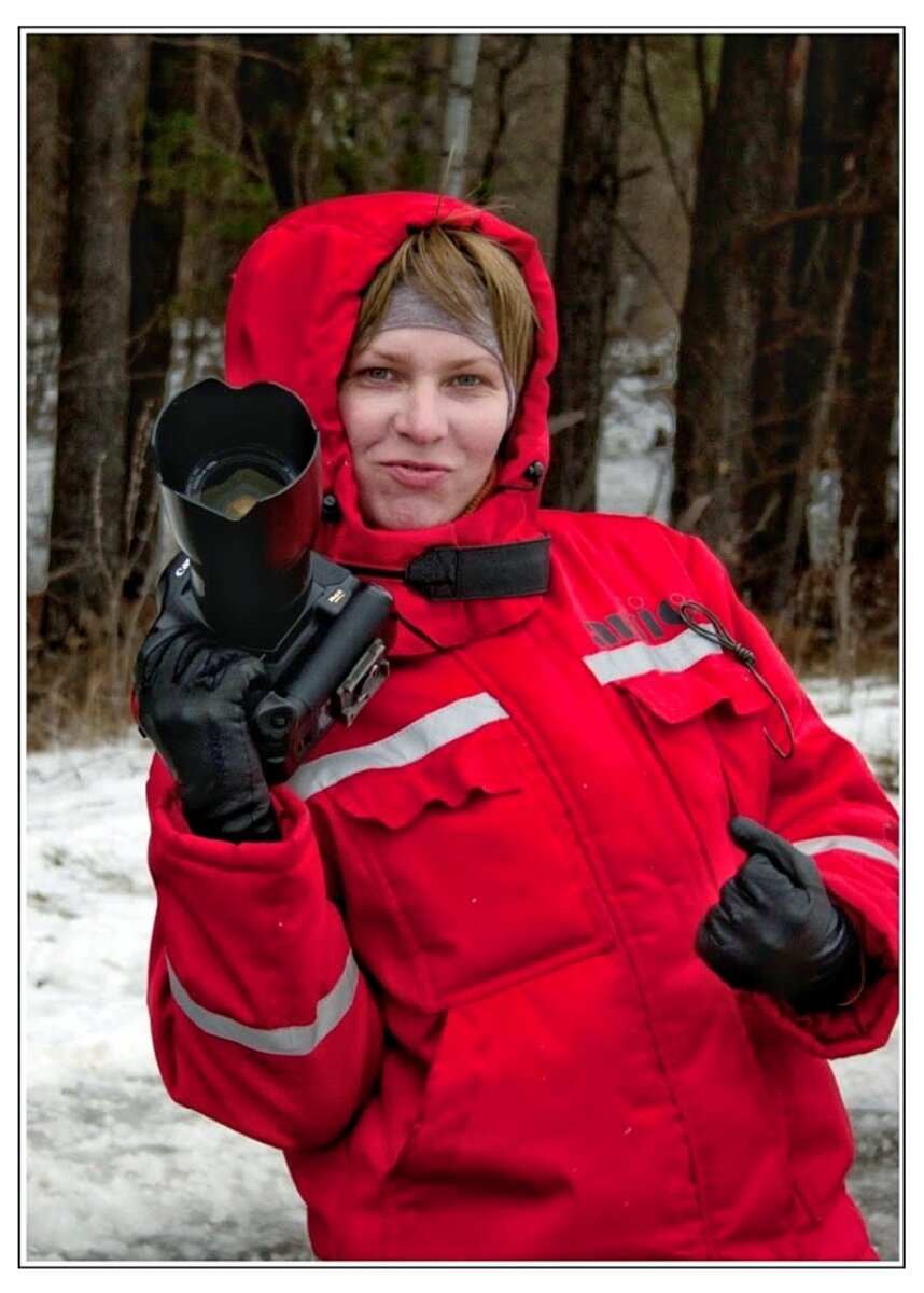 Я и мой "рабочий станок" - мой фотик. После удачного прогона военного КАМАЗа. 2007 год. 