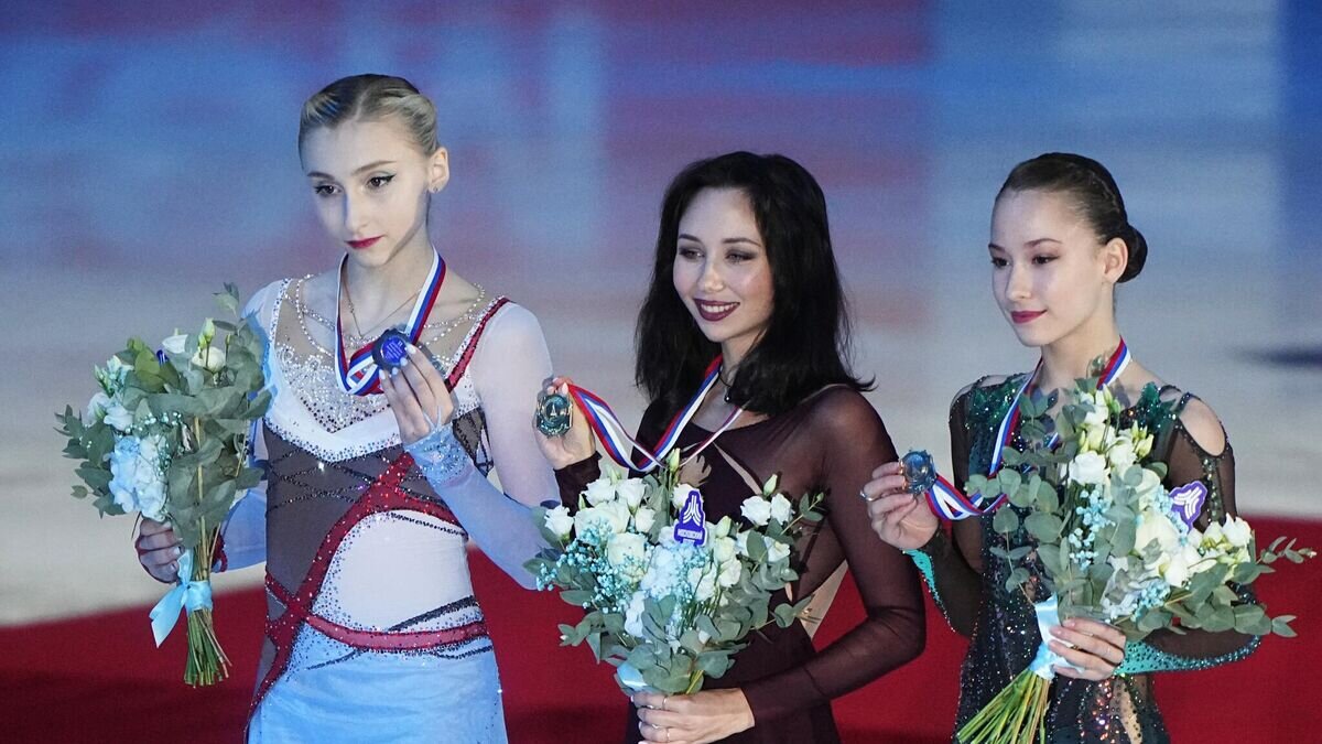    Елизавета Туктамышева (в центре)© РИА Новости / Александр Вильф