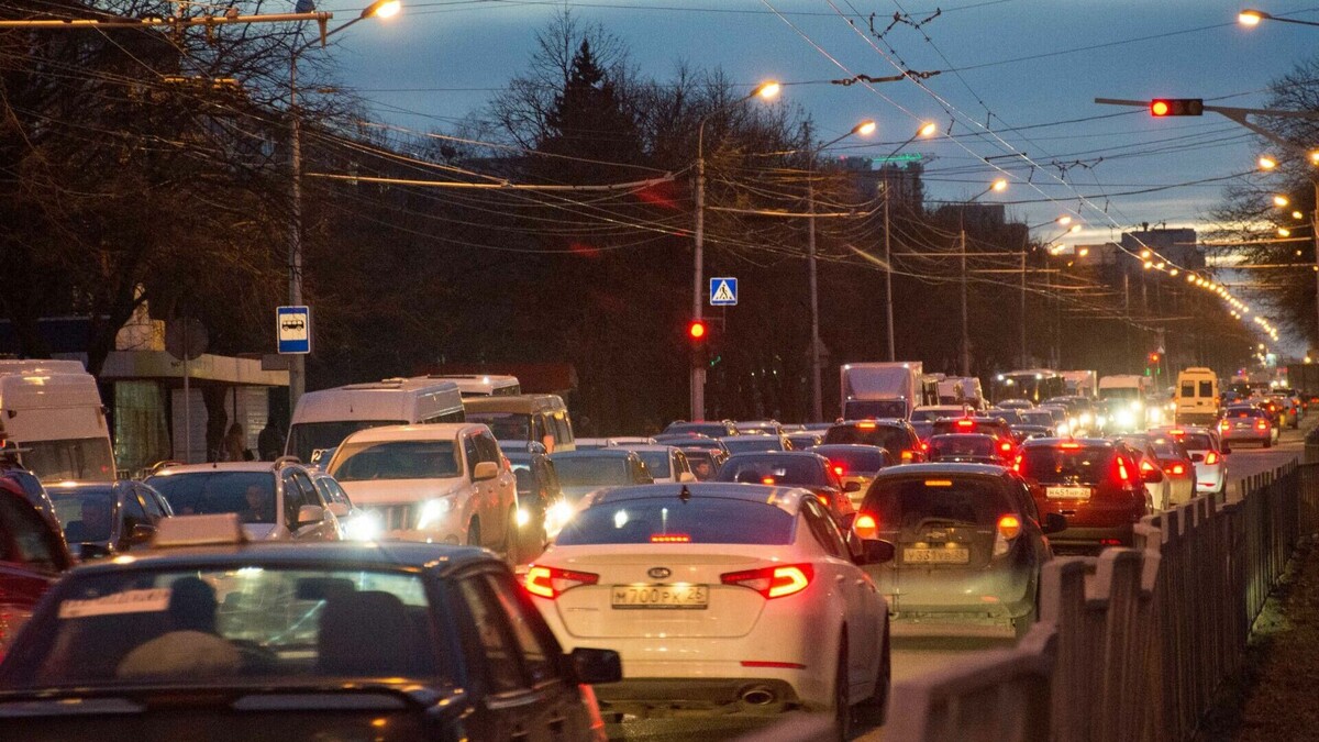     Новые модели автомобилей начнут производить на площадке ПАО «Соллерс» во Владивостоке уже с 2023 года. До этого японская компания Mazda продала свои активы в «Мазда Соллерс» — теперь российское предприятие начнет наращивать обороты.