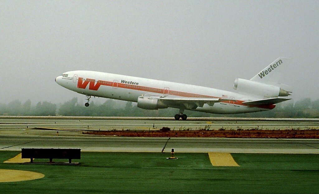 McDonnell Douglas DC-10 авиакомпании Western Airlines 