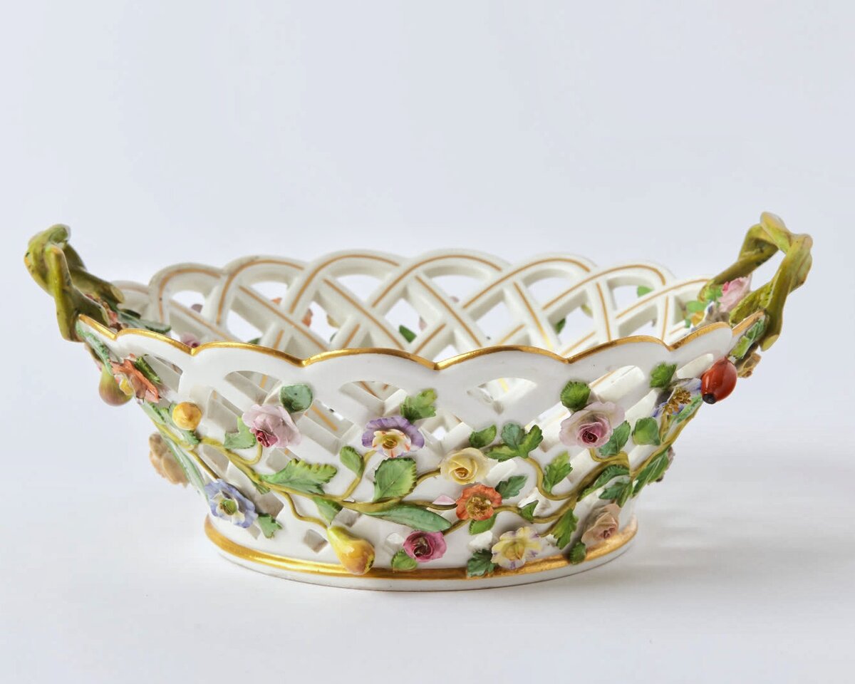  -   .  Meissen. 1860- . https://ru.bidspirit.com/