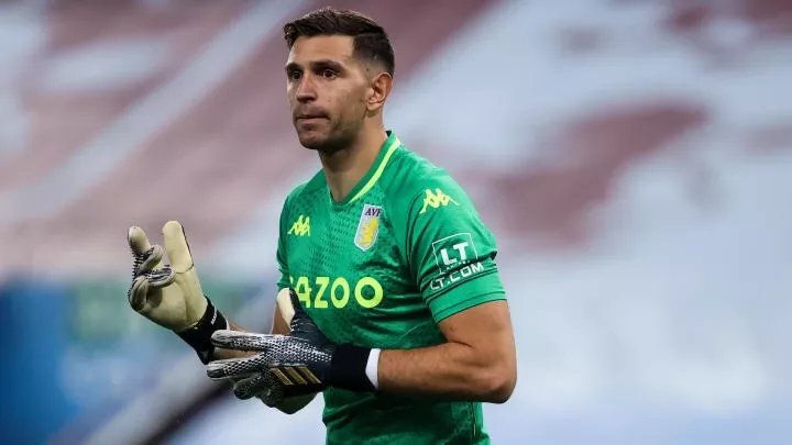    Эмилиано Мартинеса могут выгнать из «Астон Виллы» Фото #1