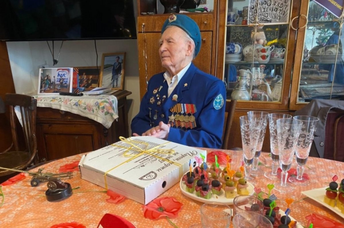    Ветеран войны из Томска Федор Бондаренко отметил 97-летие