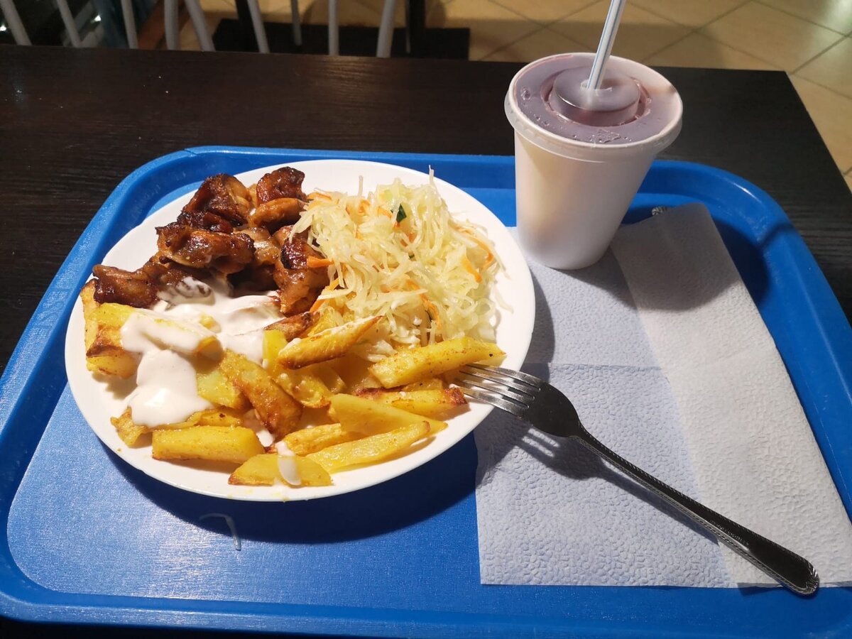 Типа такого. У вас тоже слюнки потекли? Блин, блин, как же мне хочется есть(((