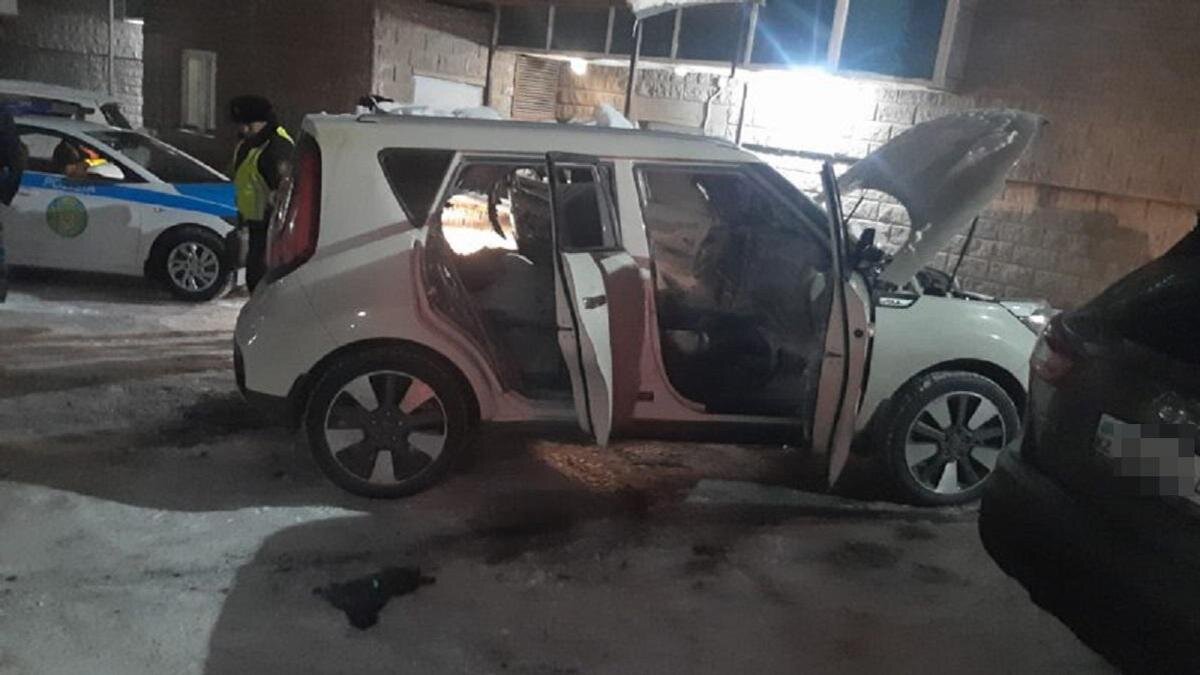    Автомобиль журналистки в Алматы:Telegram/POLICE_of_KZ