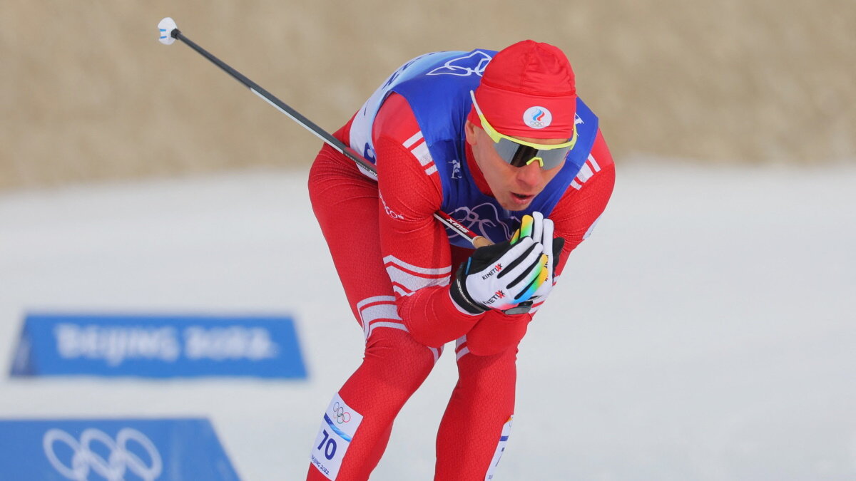    Александр Большунов стал лучшим в скиатлоне. Фото: REUTERS