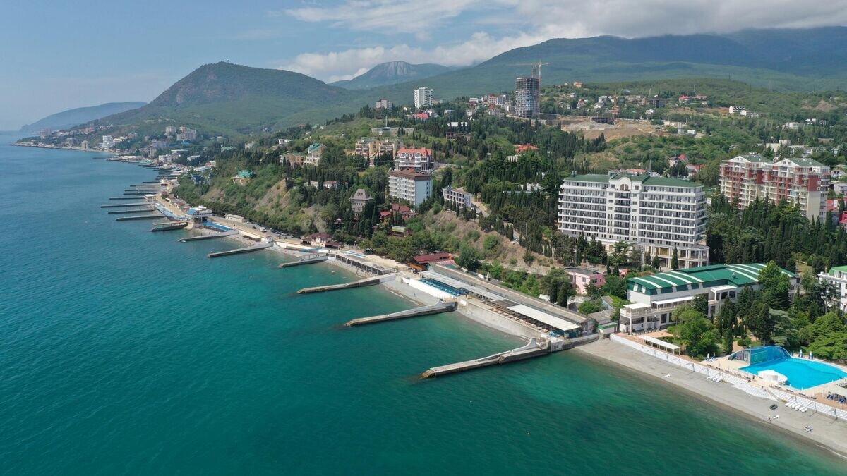    Отель "Riviera Sunrise Resort & SPA" в Алуште© Фото : Туристический портал Крыма Travel Crimea, Сергей Коршунов