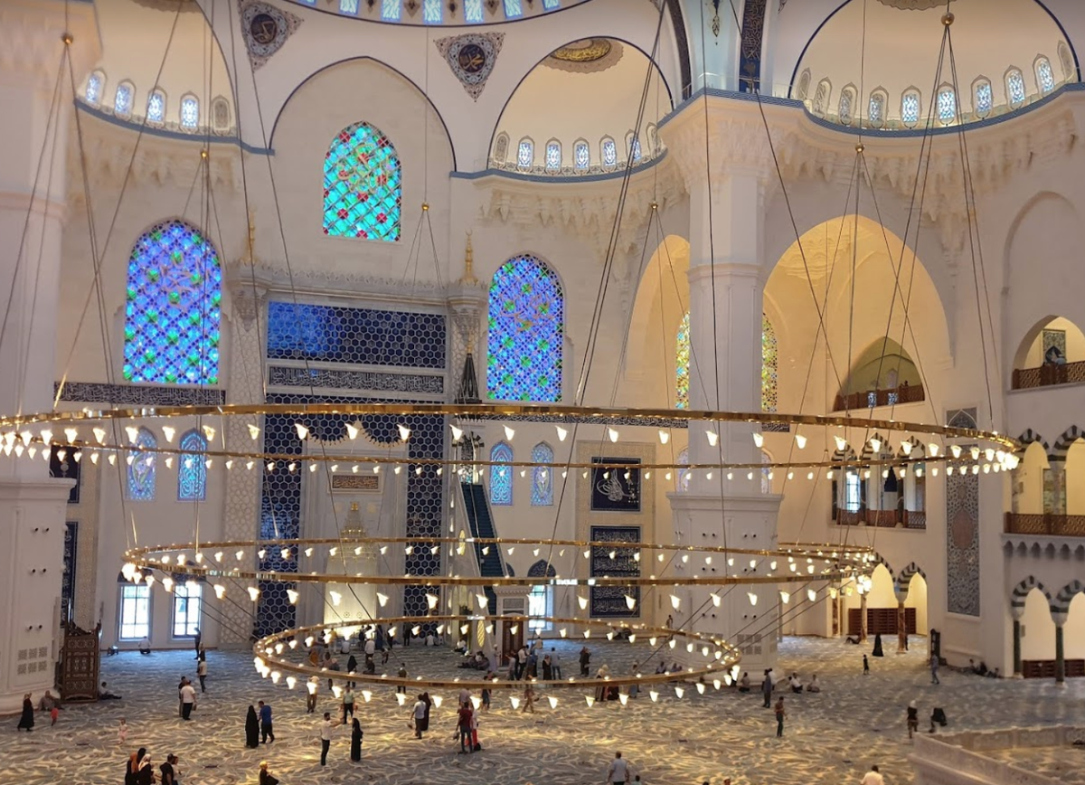 Мечеть Camlica Camii. Чамлыджа голубая мечеть. Мечеть Эрдогана Чамлыджа. Мечеть Чамлыджа в Стамбуле внутри.