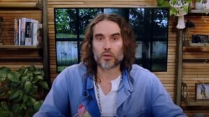    Фото: Фото: YouTube/Russell Brand Наталья Анисеева
