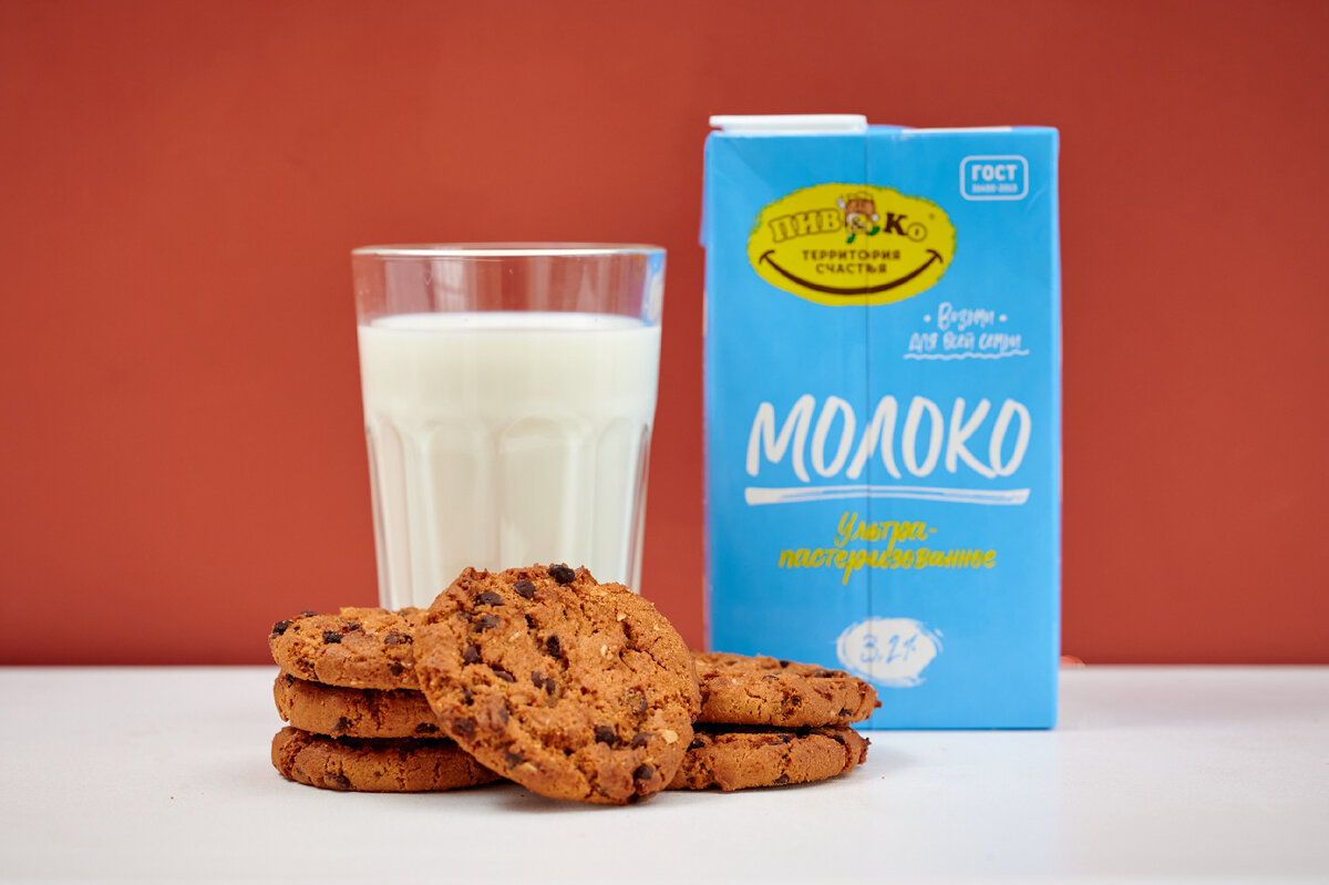 Молоко всегда есть на любой кухне! И в кофе, и с печеньем, и кашу сварить, и пюре на ужин приготовить!