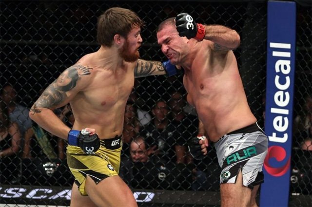    Что за глупый танец украинского бойца Потери взбесил фанатов UFC?