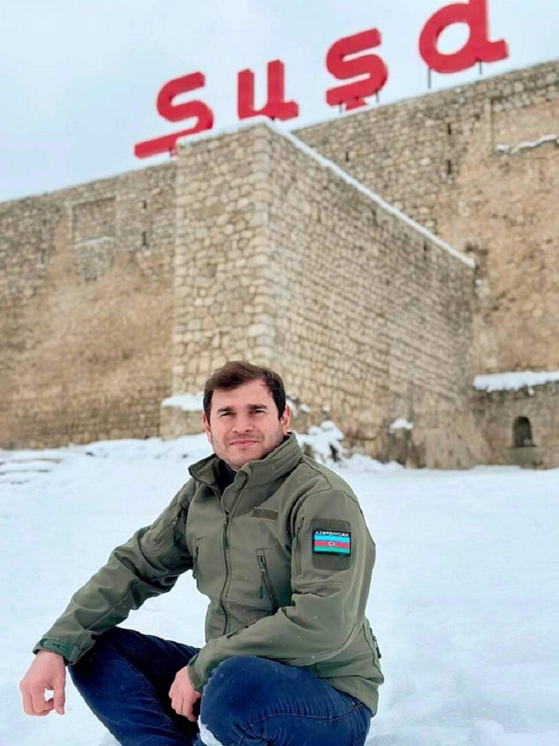 "Эколог" Мевлуд Ишик – заместитель председателя общественного объединения турков-месхетинцев (ахыска) «Ветен» (ATVİB), он же член совета директоров Всемирного союза турок-ахыска (DATÜB)»