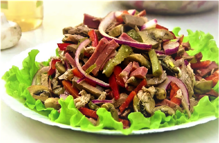 Сытная закуска - салат "Русская горка".