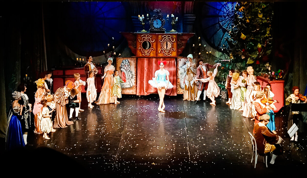 Первый акт, партия куклы