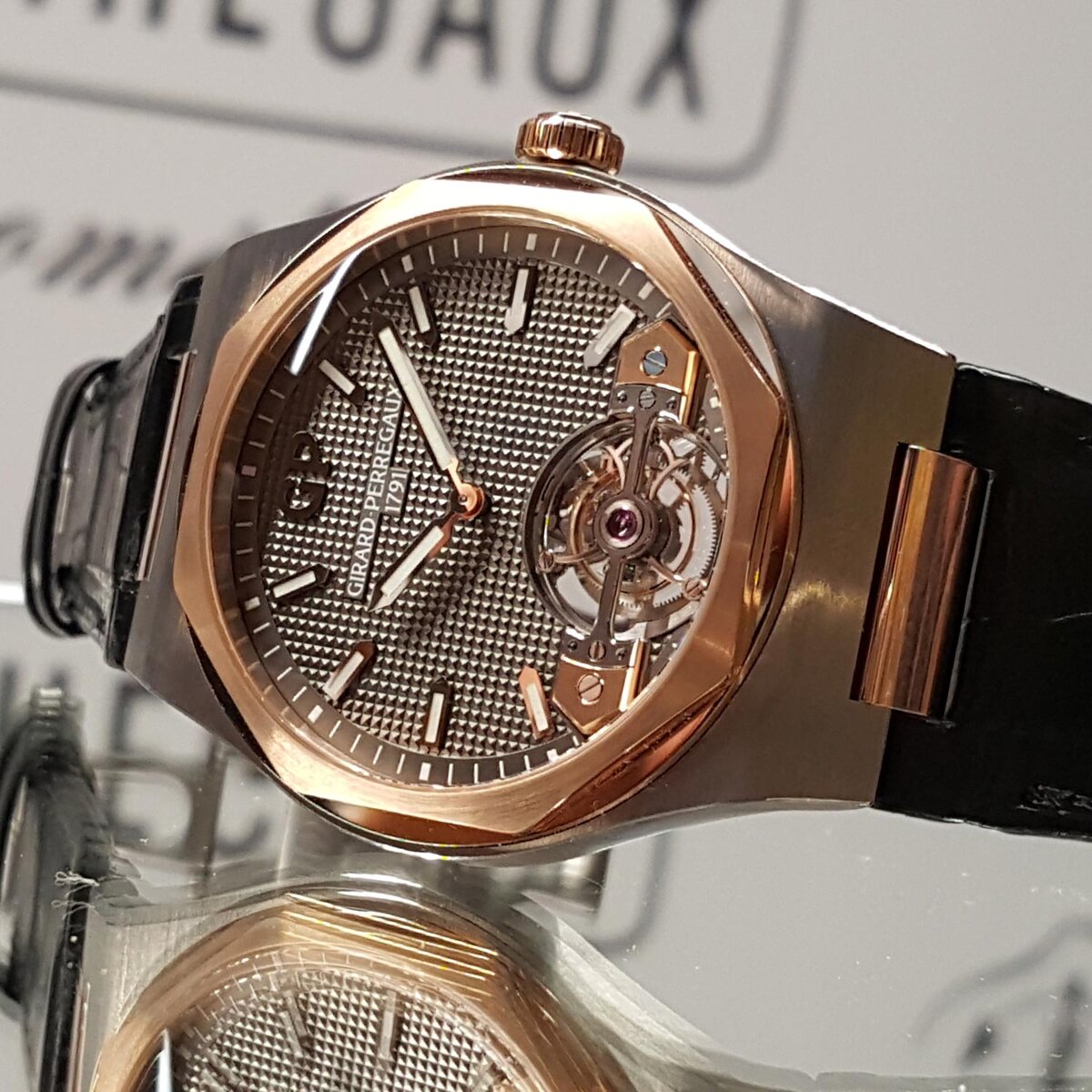 Girard Perregaux Laureato