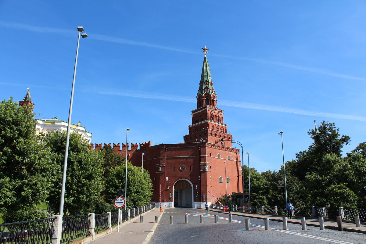 Боровицкая башня кремля фото Моя Москва: Прогулка вокруг московского Кремля ЕЩЁ НЕ ВЕЧЕР Дзен