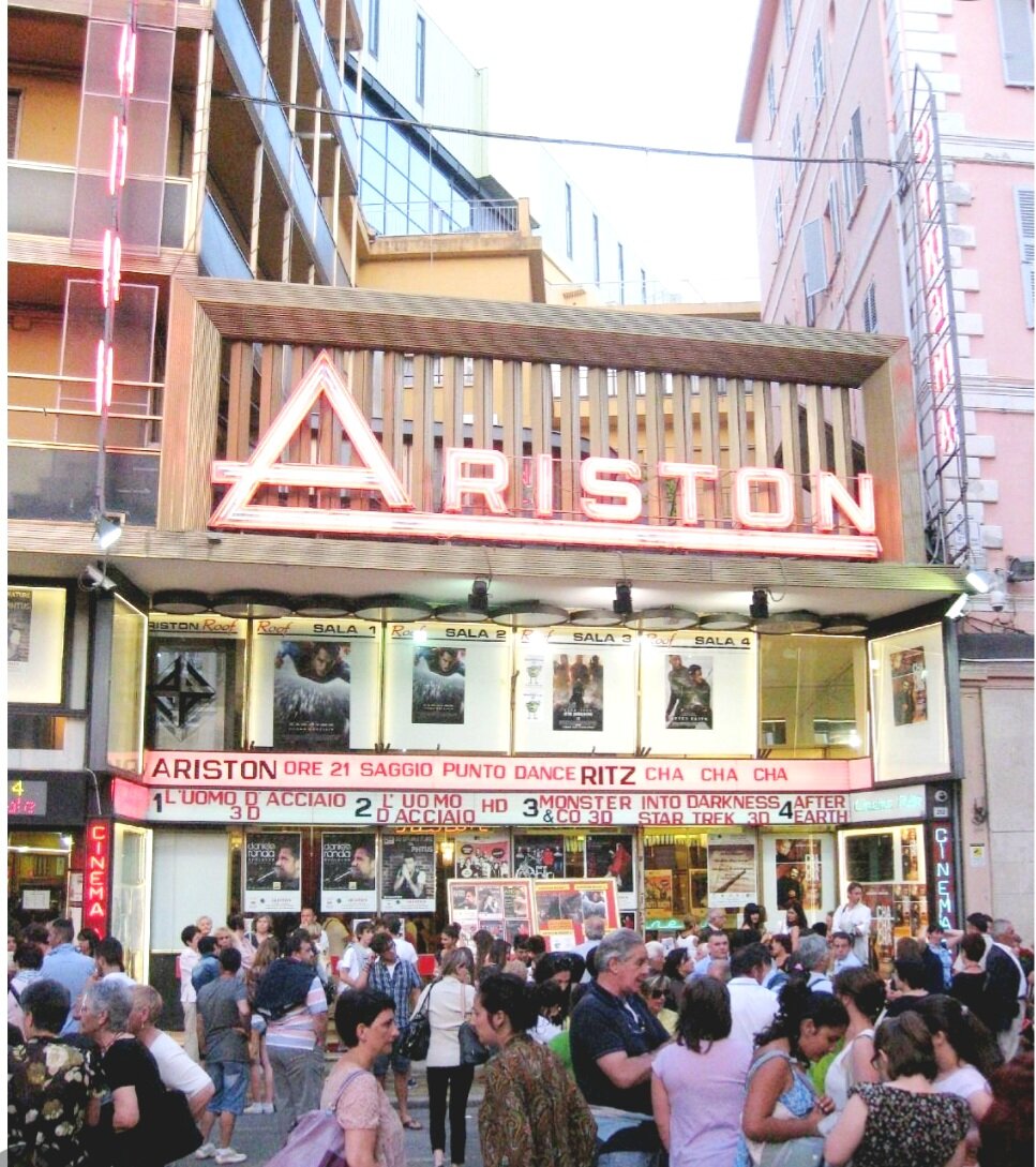 Как на знаменитый фестиваль итальянской песни в Сан-Ремо в этом году пригласили иностранного комика