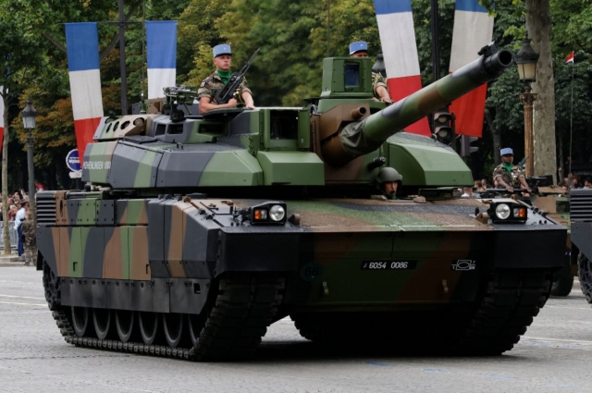    Le Monde: у Франции слишком мало танков Leclerc для поставки Украине