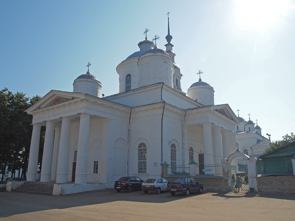 Соборы Успения Пресвятой Богородицы и Троицы Живоначальной.