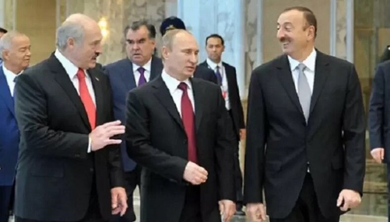 Александр Лукашенко и Владимир Путин беседуют со своим "близким другом" Ильхамом Алиевым - (Фото из открытых источников сети Интернета)