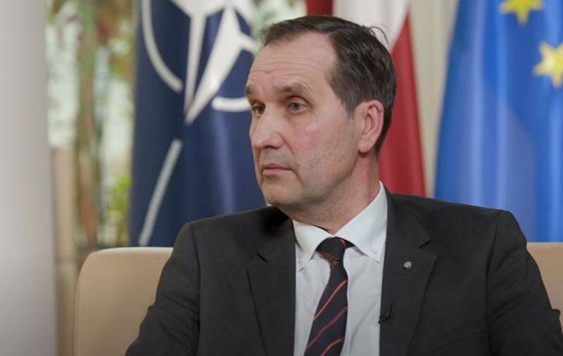Российский МИД выслал посла Латвии, не дожидаясь завершения им ...